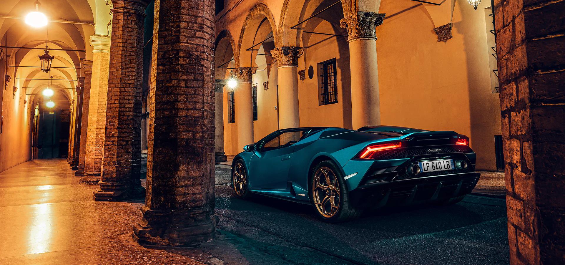 /assets/models/huracan-evo-spyder/huracan-evo-spider-1.webp